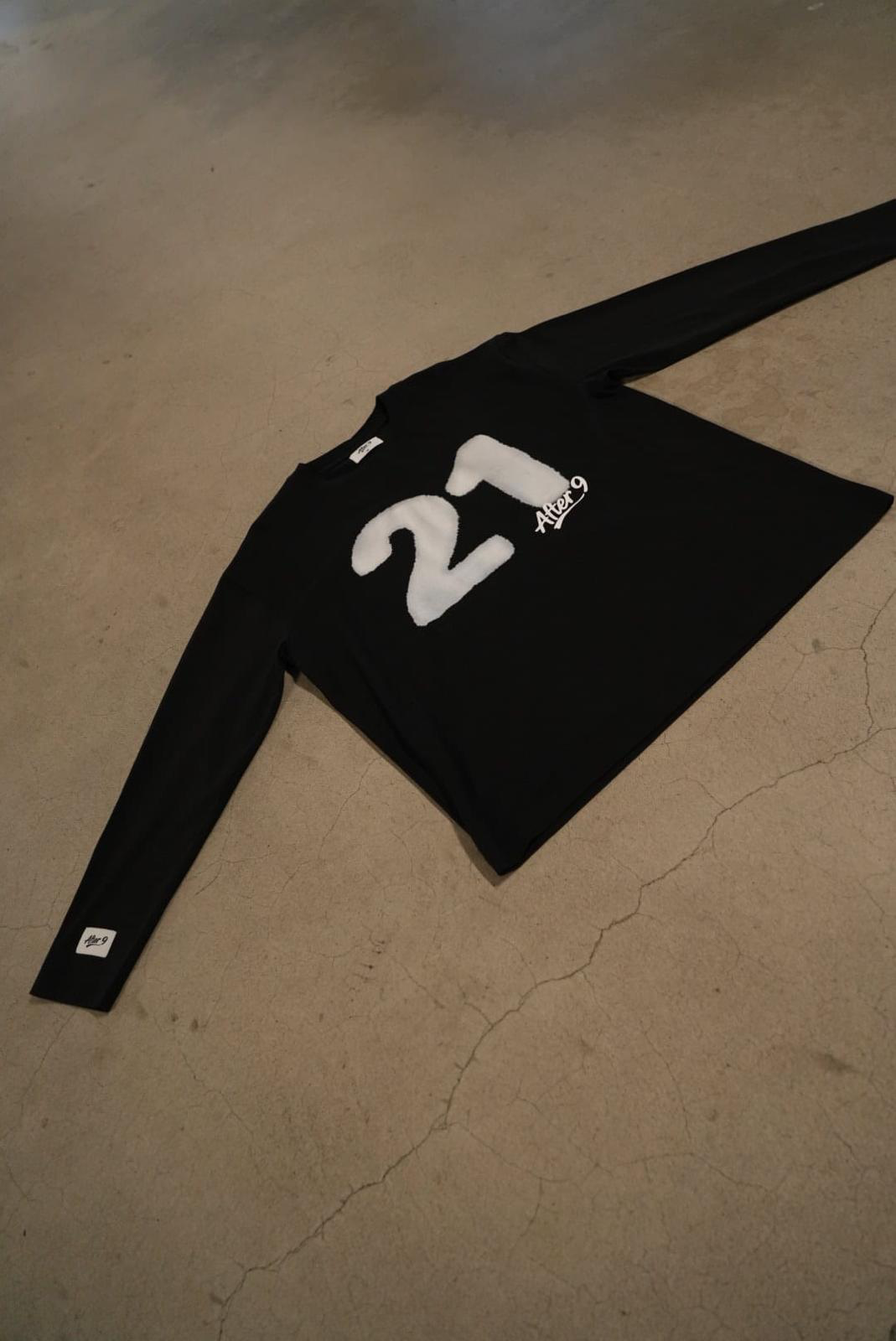 Nº 21 Longsleeve — Black